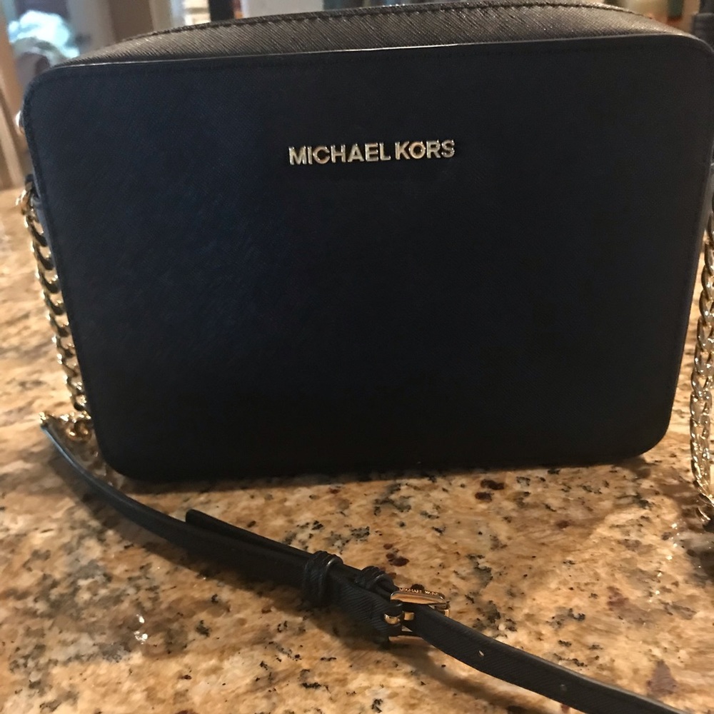 Michael Kors Jet Set East West Leather Crossbody